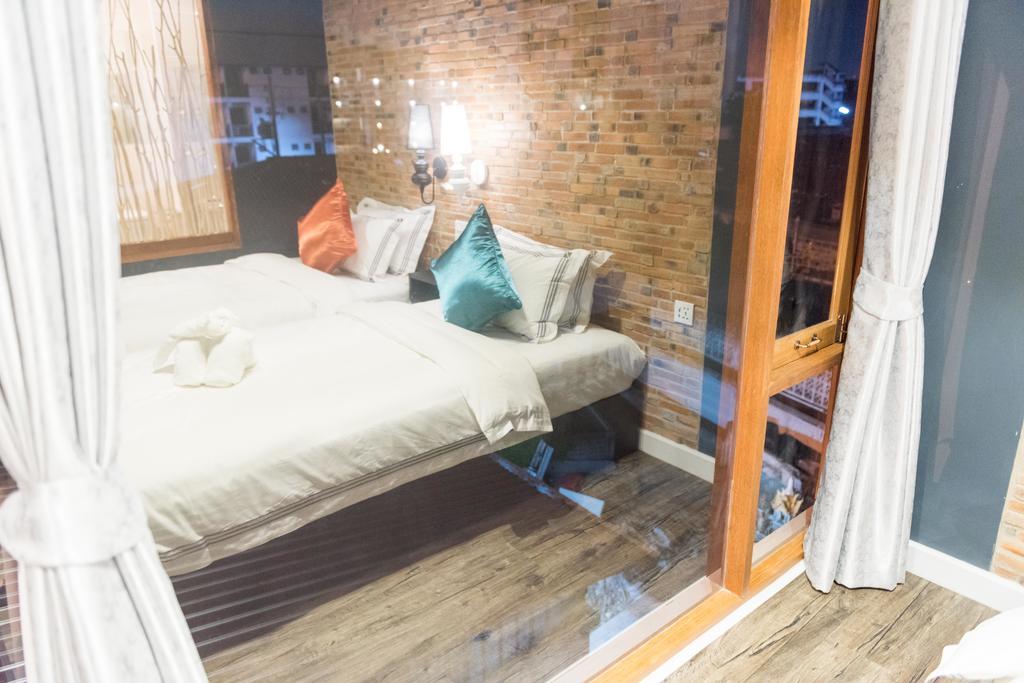 Joyful Thai Boutique Hotel Chiang Mai Esterno foto