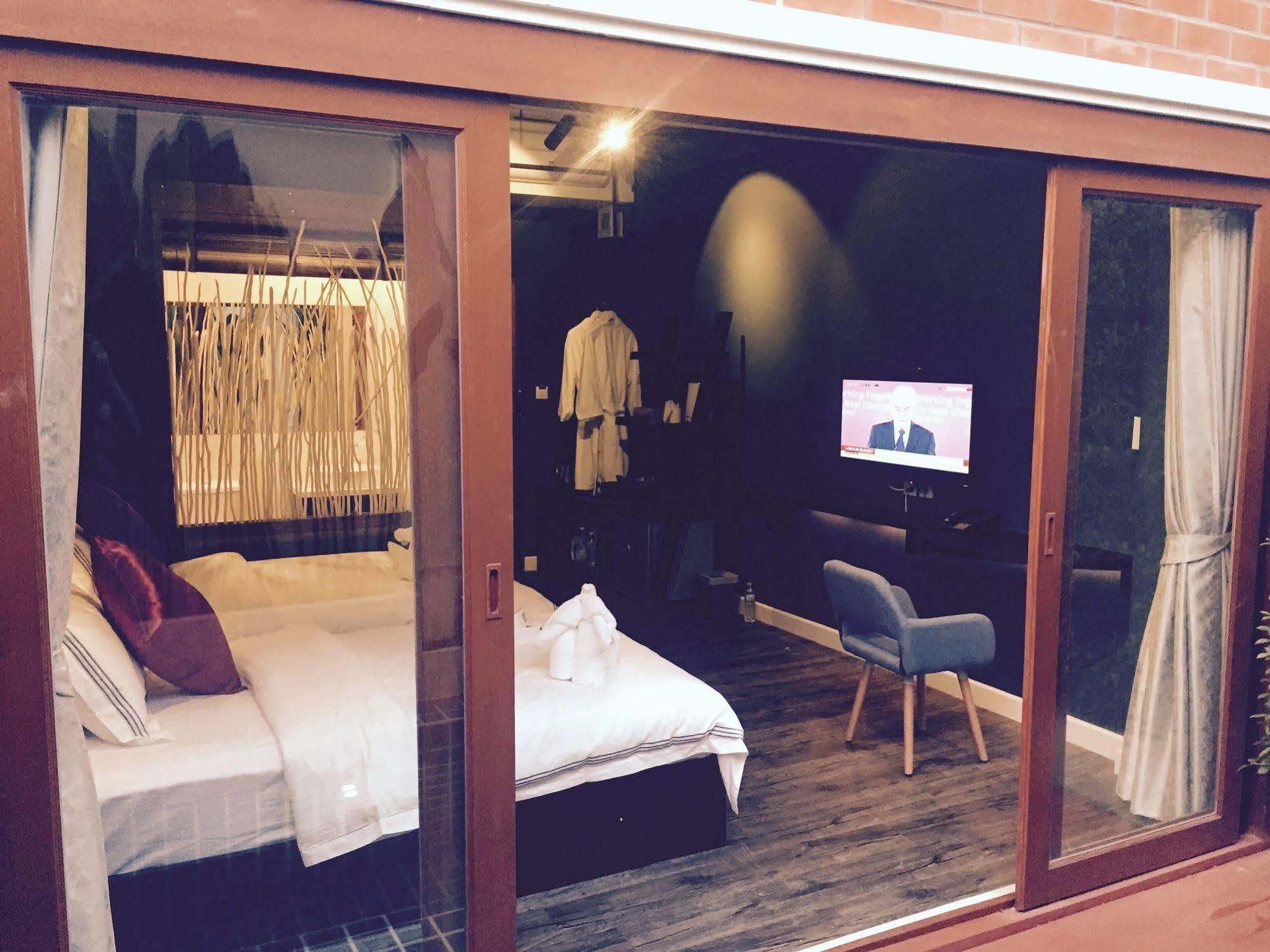 Joyful Thai Boutique Hotel Chiang Mai Esterno foto